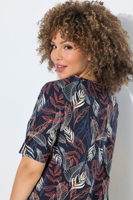 Leaf Print Pleated Short Sleeve Tee