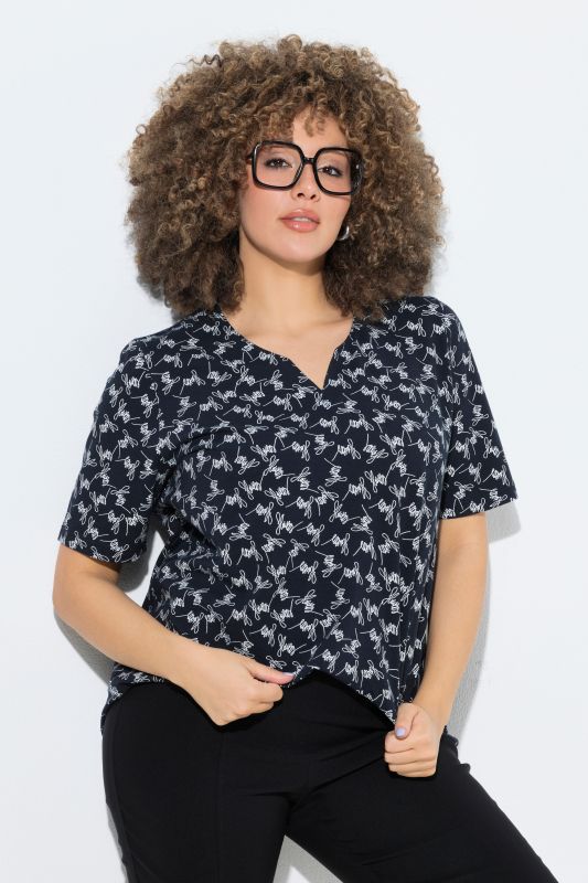 Flowers Script Print Split Neck Tee