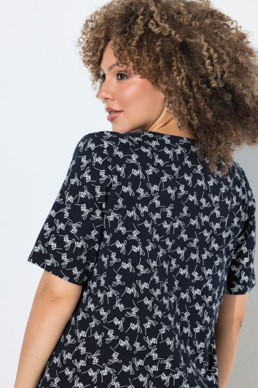 Flowers Script Print Split Neck Tee