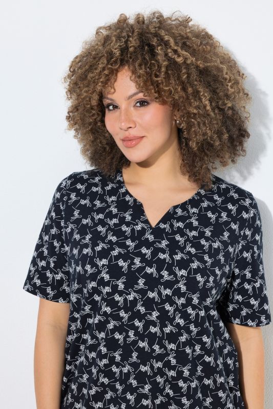 Flowers Script Print Split Neck Tee