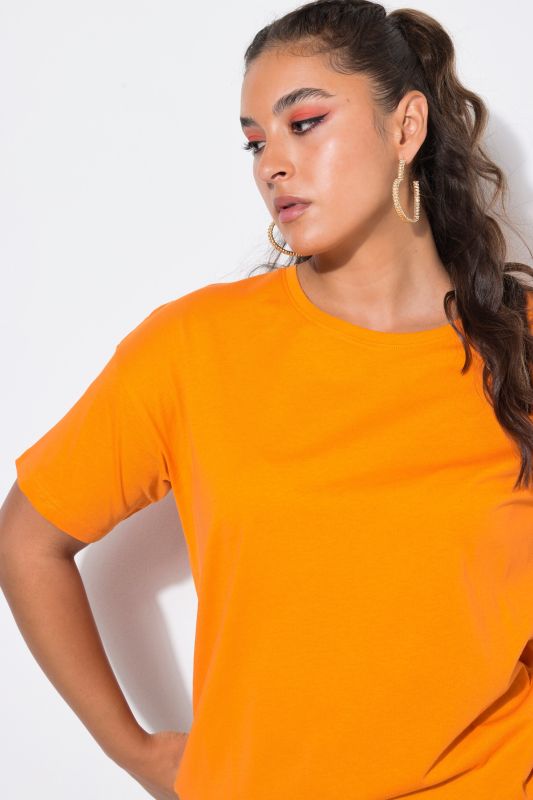 Round Neck Short Sleeve Relaxed Fit Cotton Tee