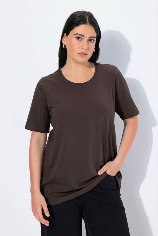 Essential Round Neck Stretch Tee