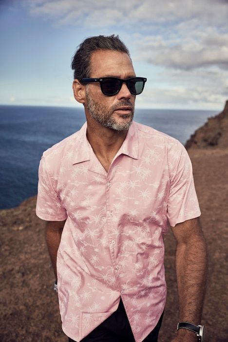 Extra-lightweight shirt
