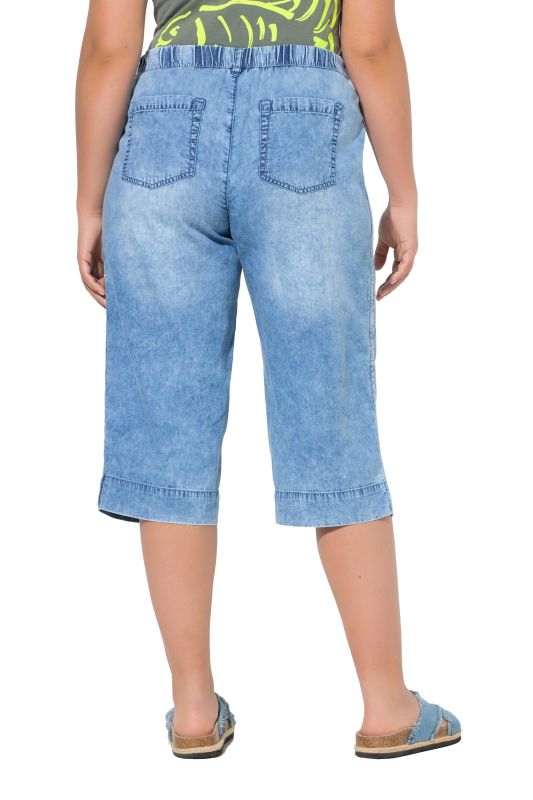 Stonewashed Elastic Waist Denim Capris