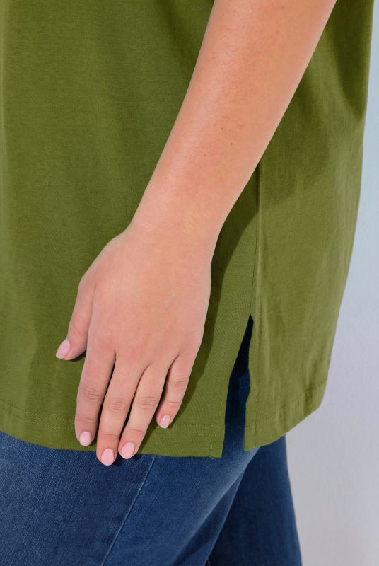 Basic V-Neck Relaxed Fit Short Sleeve Tee