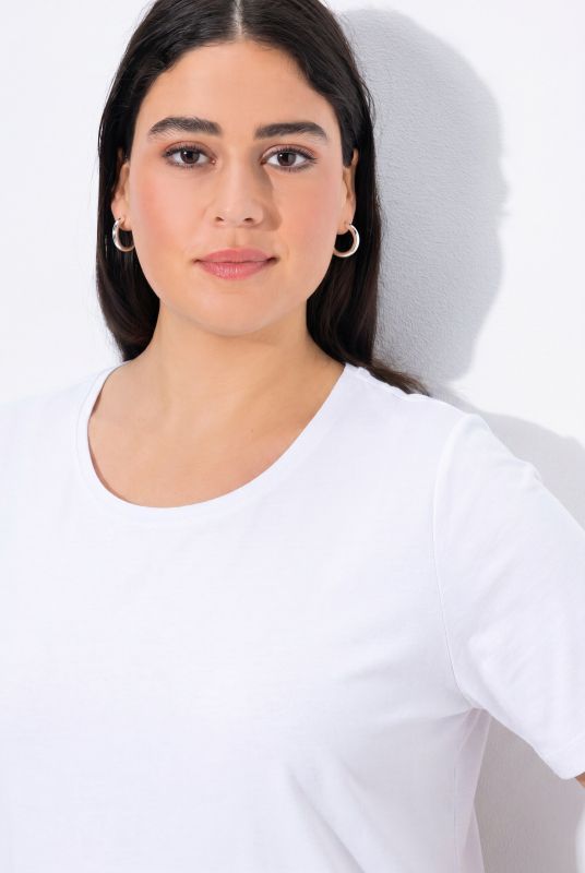 Essential Round Neck Stretch Tee