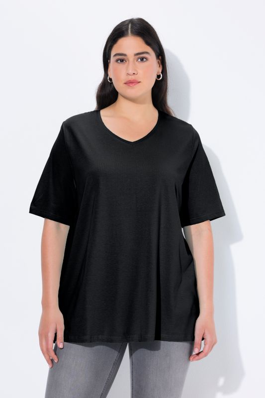 Essential V-Neck Stretch Tee