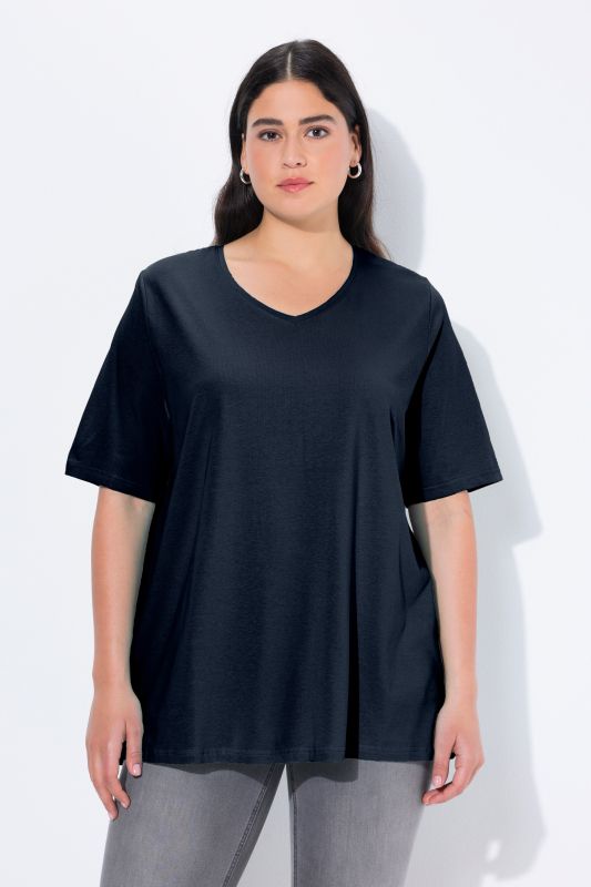 Essential V-Neck Stretch Tee
