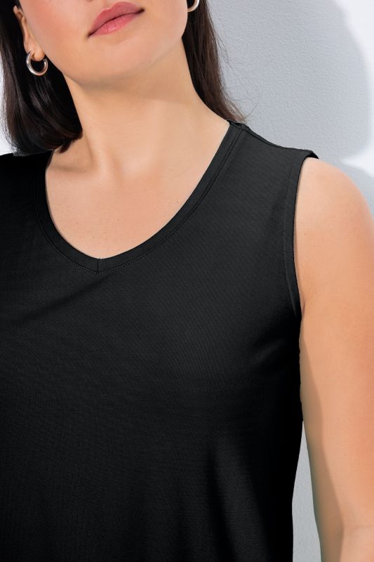 Essential V-Neck Stretch Cotton Tank