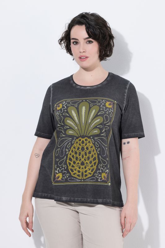 Paisley Pineapple Short Sleeve Graphic Tee