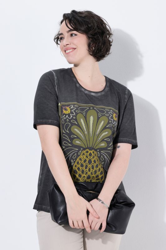 Paisley Pineapple Short Sleeve Graphic Tee