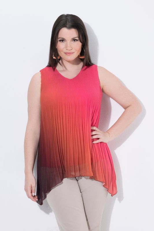 Allover Pleated Sleeveless Gradient Blouse