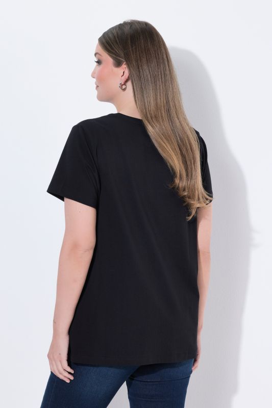 Textured Tonal Heart Motif Short Sleeve Tee