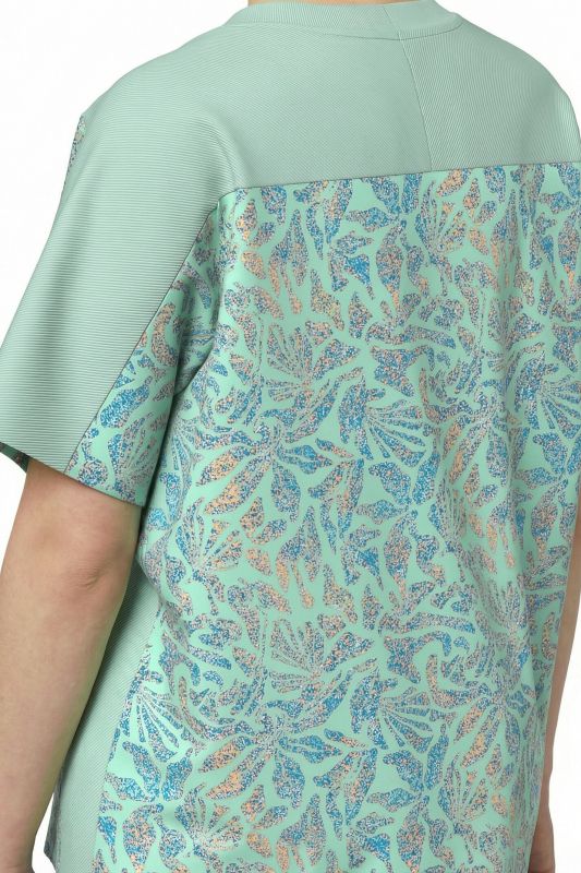 Quick-Drying Floral Stretch-Fit Performance Tee