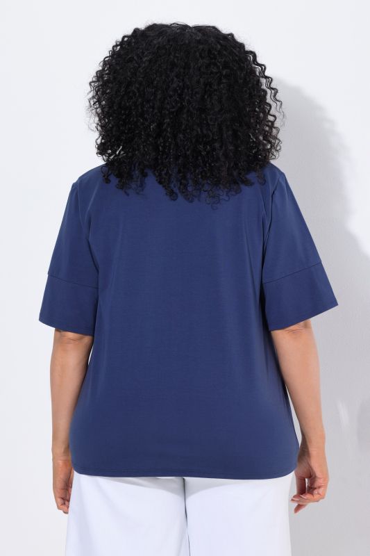 Rhinestone Leaf Short Sleeve Tee
