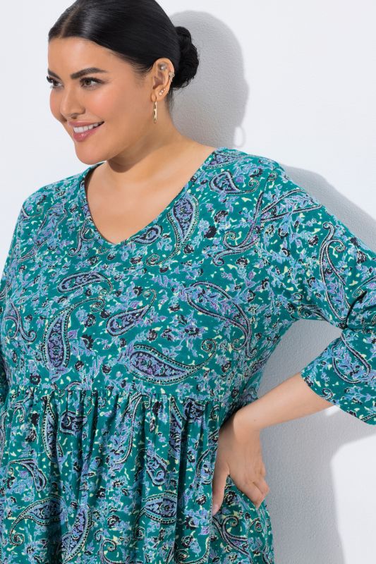 Paisley Bloom V-Neck Knit Empire Waist A-Line Pocket Dress