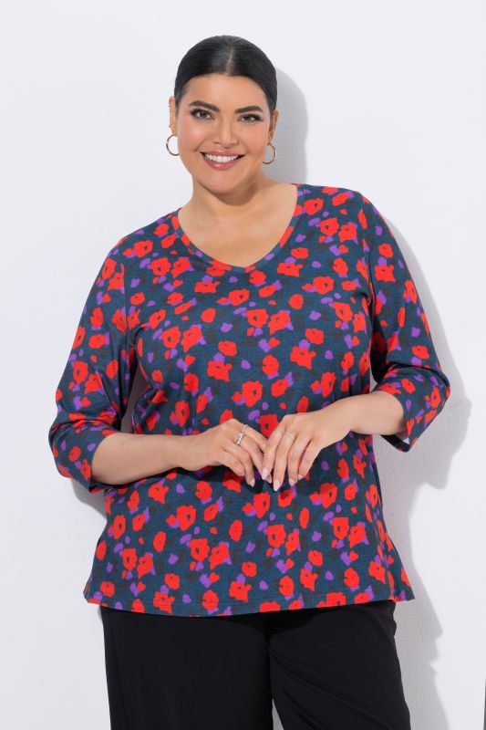 Brushstroke Floral 3/4 Sleeve Knit T-Shirt