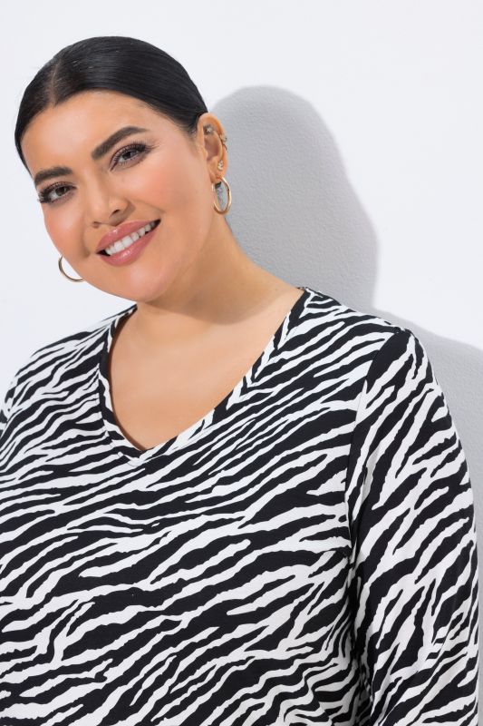 Zebra Print 3/4 Sleeve Knit T-Shirt