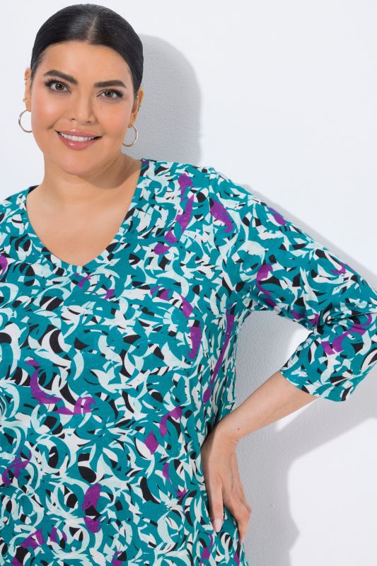 Floral Swirl 3/4 Sleeve Knit Tunic