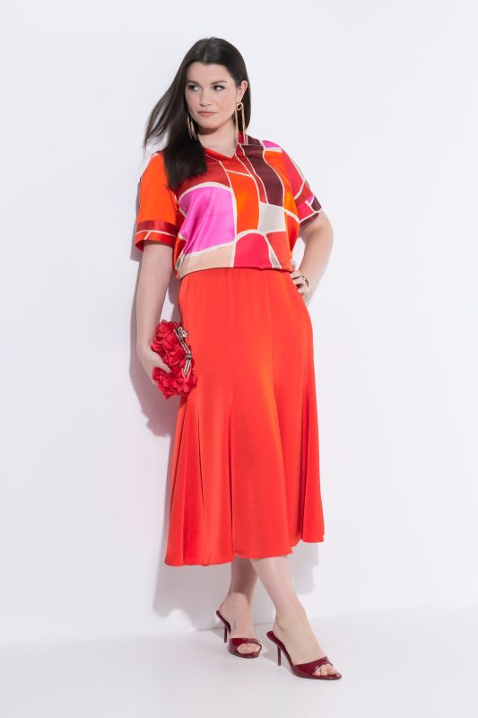 Shimmering Satin Elastic Waist Pleated Skirt