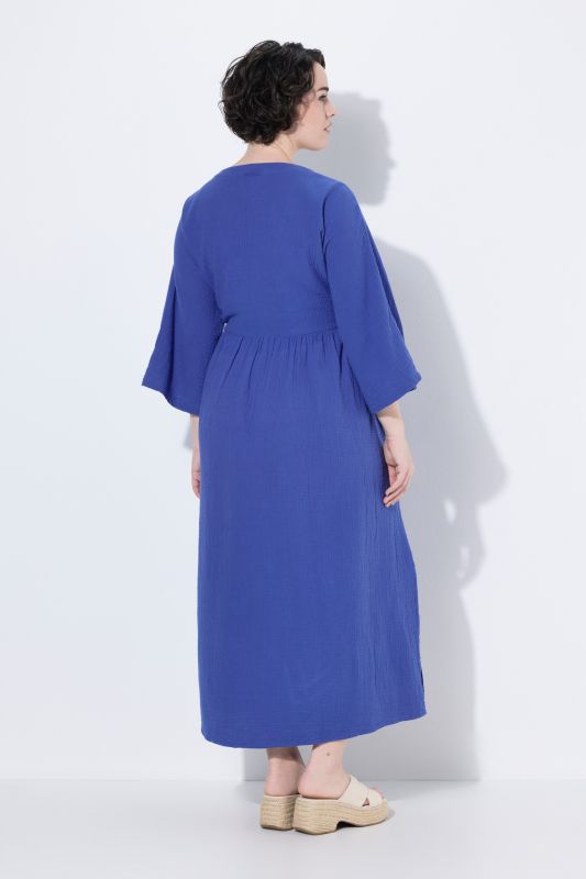 Inverted Basque Waist 3/4 Sleeve Muslin Dress