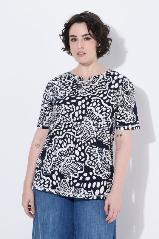 Abalone Print Short Sleeve Split Neck Tee