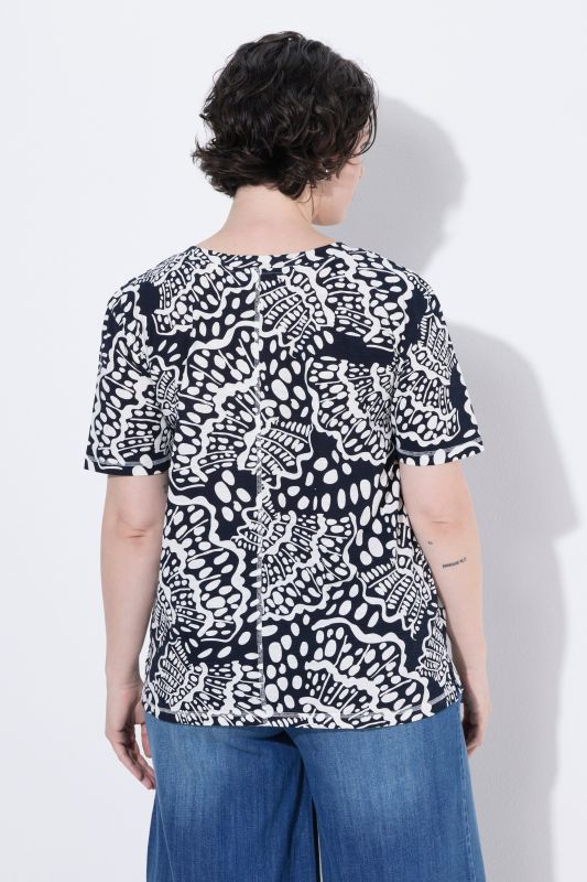 Abalone Print Short Sleeve Split Neck Tee