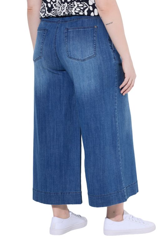 Cropped Stretch Fit Wide Leg Mary Jeans