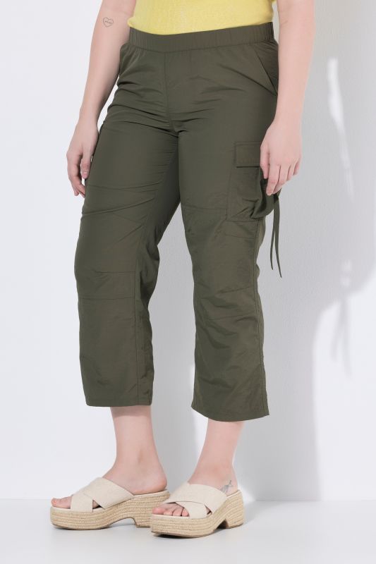 Cropped Elastic Waist Cargo Pants