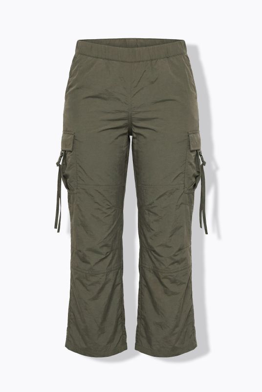 Cropped Elastic Waist Cargo Pants