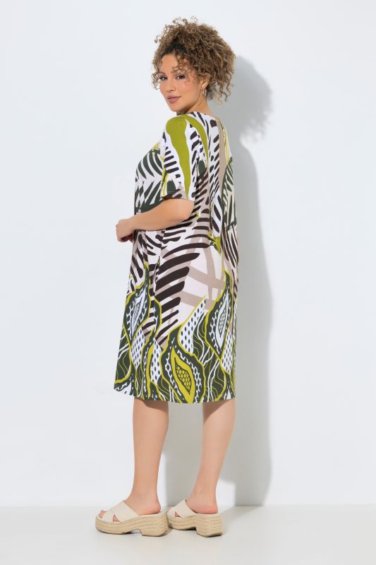 Allover Print Short Sleeve Pocket Dress