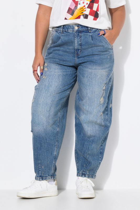 Distressed Stretch Fit Balloon Jeans