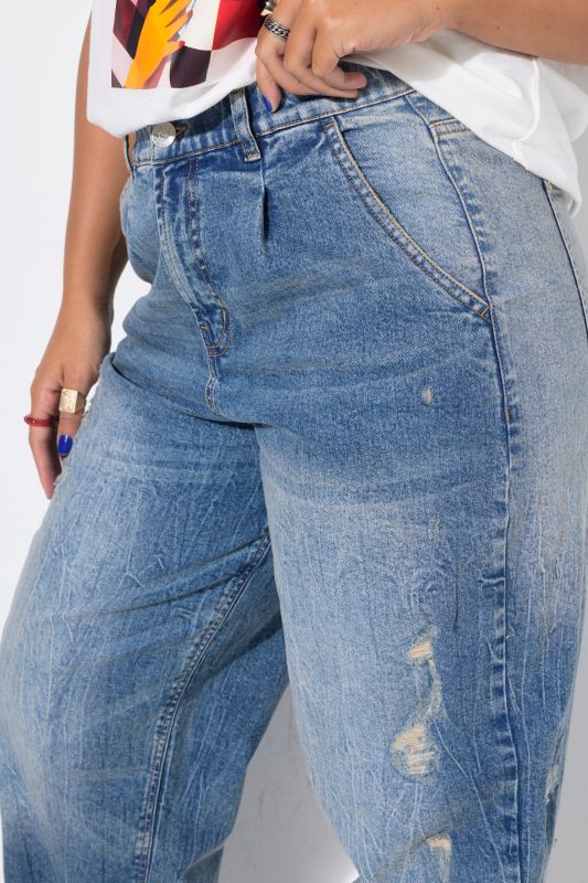 Distressed Stretch Fit Balloon Jeans