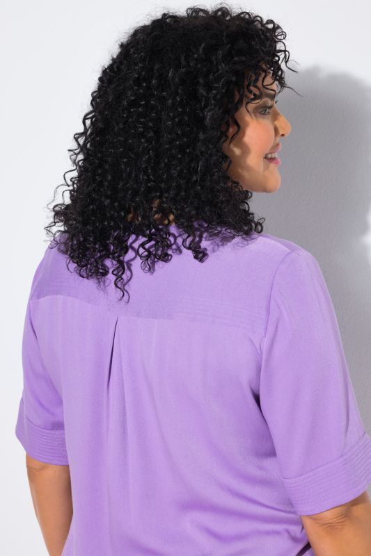 Quilted Placket Round Neck Short Sleeve Blouse