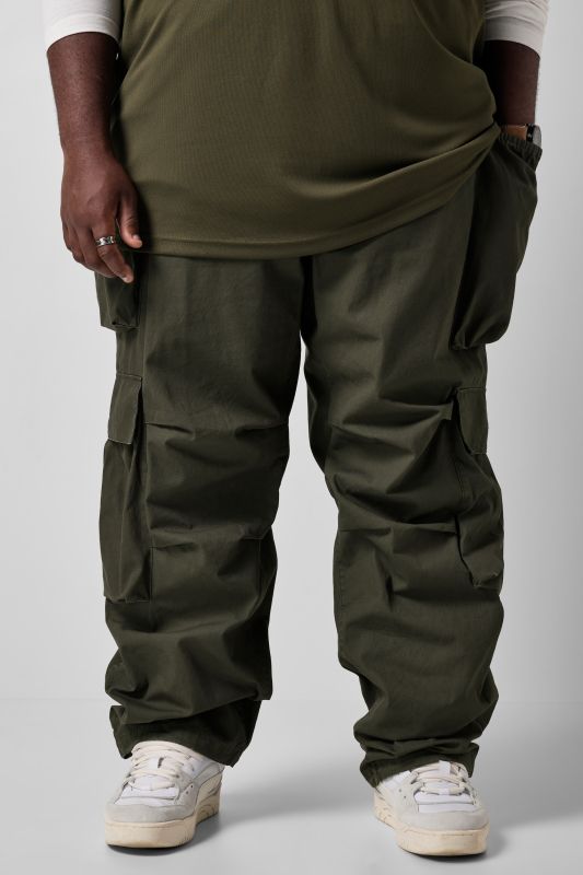 STHUGE cargo pants