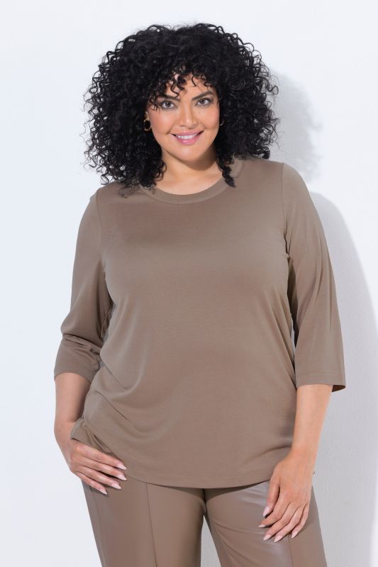 3/4 Sleeve V-Neck Tee