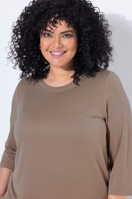 3/4 Sleeve V-Neck Tee
