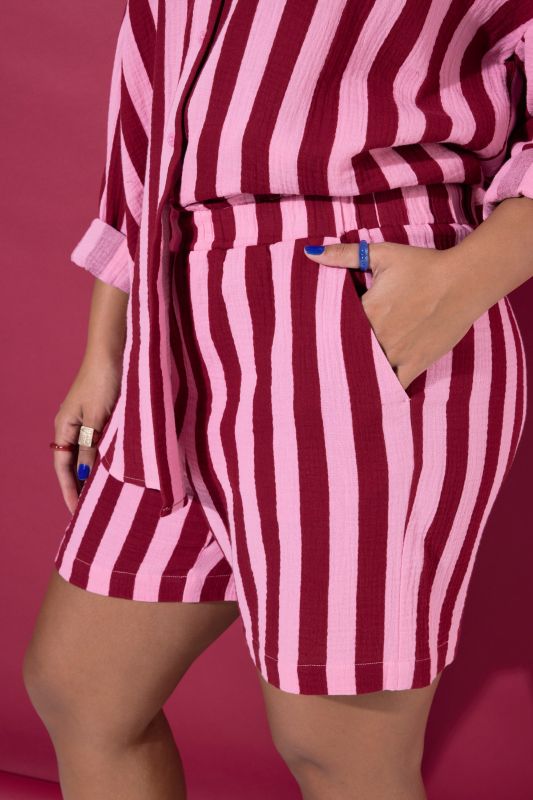 Striped Wide Leg Elastic Waist Muslin Shorts