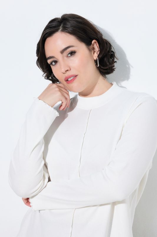 Блуза с декоративни шевове