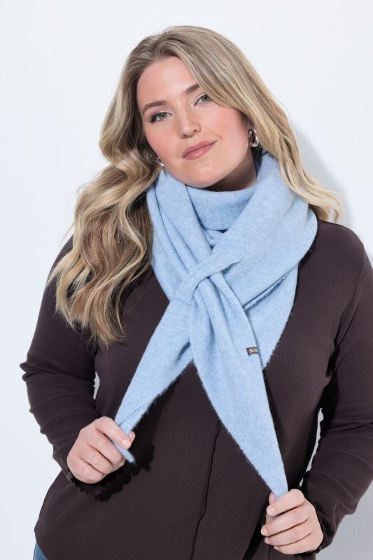 Knitted scarf