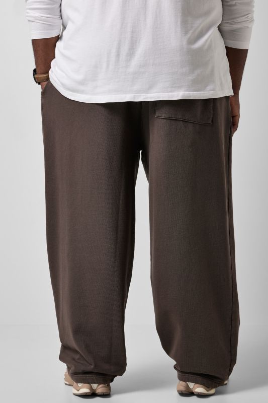 STHUGE sweatpants