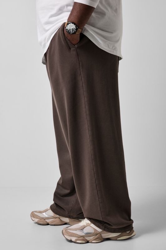 STHUGE sweatpants