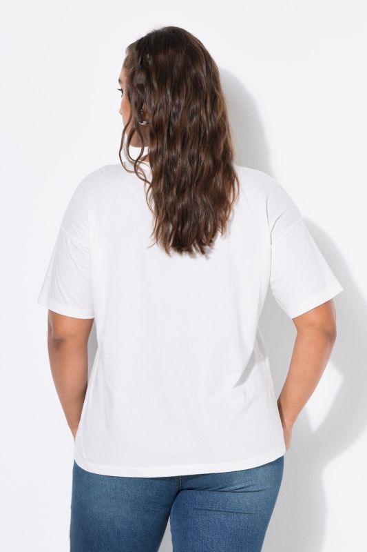 Model Graphic Oversized Tee