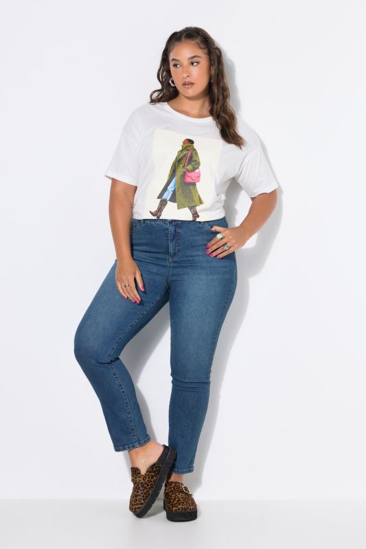 Model Graphic Oversized Tee
