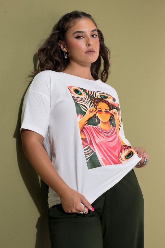 Peacock Feather Oversized Short Sleeve Graphic Tee