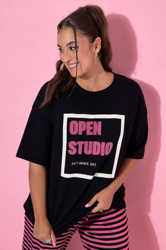 OPEN STUDIO Textured Short Sleeve Graphic Tee