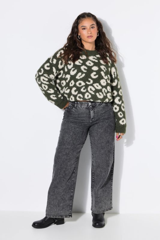 Snow Wash Stretch Fit Wide Leg Jeans