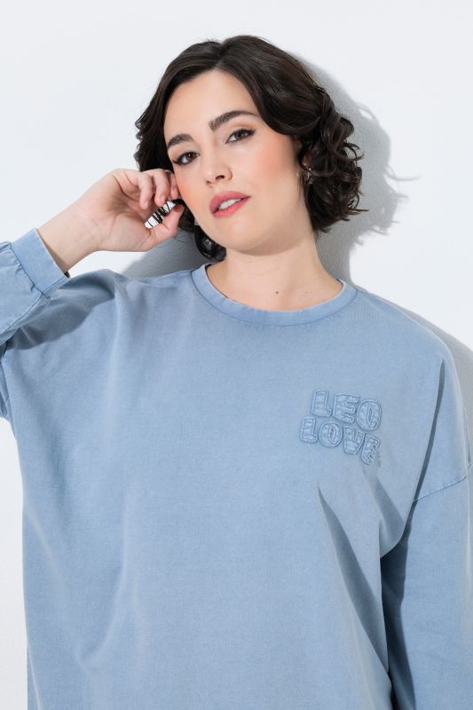 Leo Love Applique Long Sleeve Sweatshirt