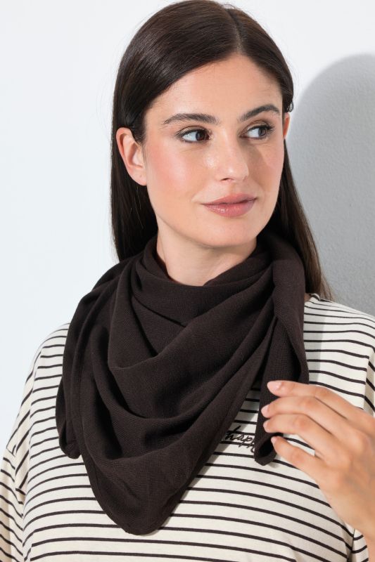 Triangle scarf