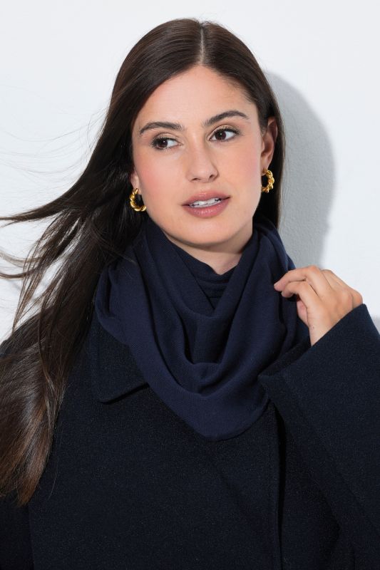 Triangle scarf